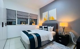 Private Rooms In 3 Bedroom Apartment Skynest Homes Marina Pinnacle